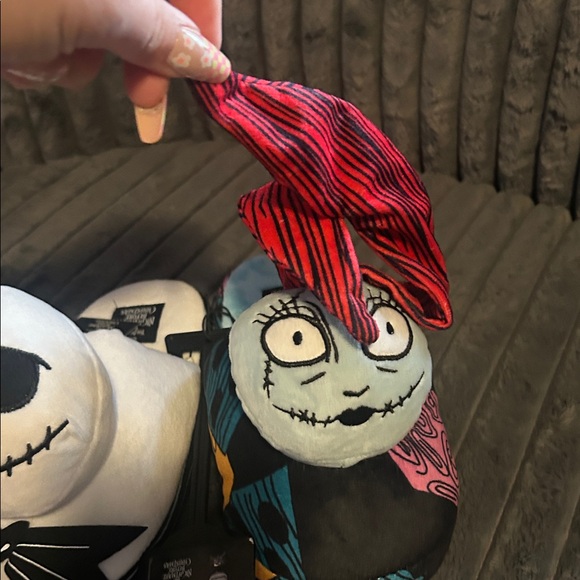 BNWT Disney Nightmare Before Christmas Jack & Sally Slippers Size 7/8 - Picture 3 of 6